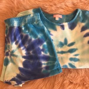 THE CUTEST Tie-Dye Blue Pullover and Shorts